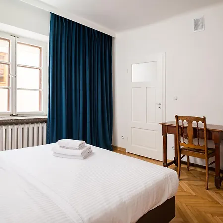 Jezuicka Charming By Bookinghost * Warszawa