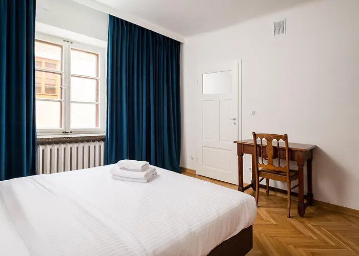 Jezuicka Charming By Bookinghost * Βαρσοβία